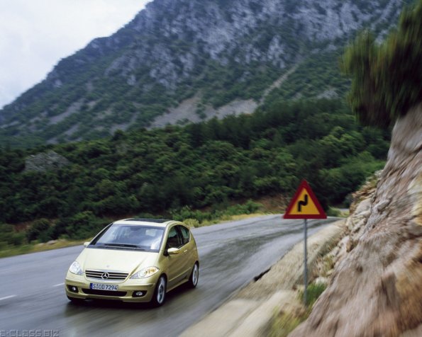 Mercedes-Benz-A-Class-055