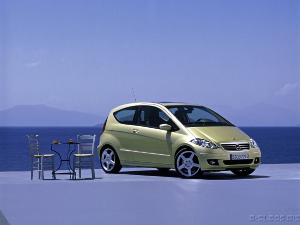 Mercedes-Benz-A-Class-075