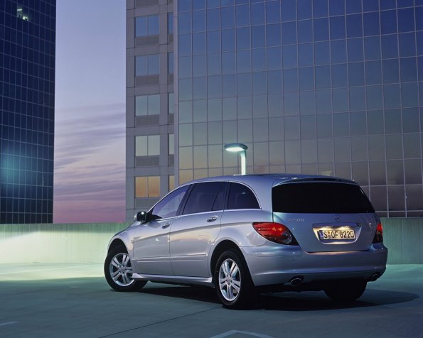 Mercedes-Benz-R-Class-1280-1024-02
