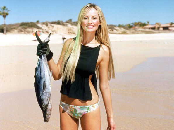adriana-karembeu-25