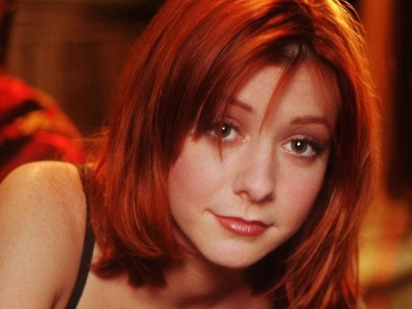 alyson-hannigan-23