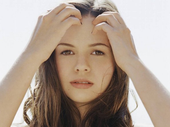amber-tamblyn-6