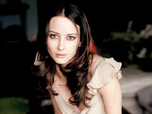 amy-acker-16