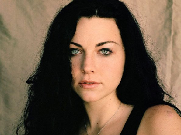 amy-lee-14