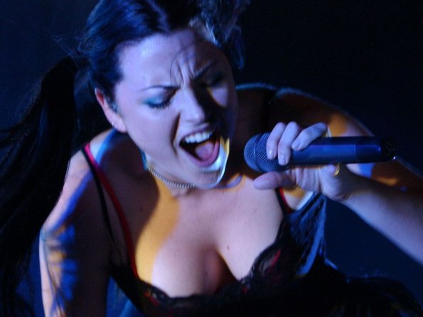 amy-lee-2