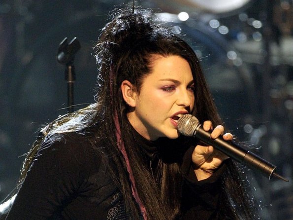 amy-lee-3