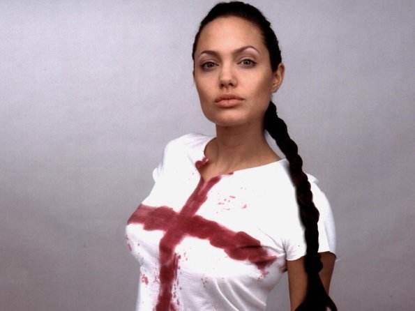 angelina-jolie-257