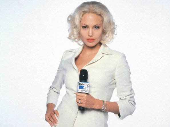 angelina-jolie-259