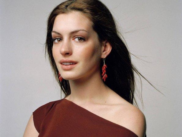 anne-hathaway-12