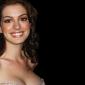 anne-hathaway-21
