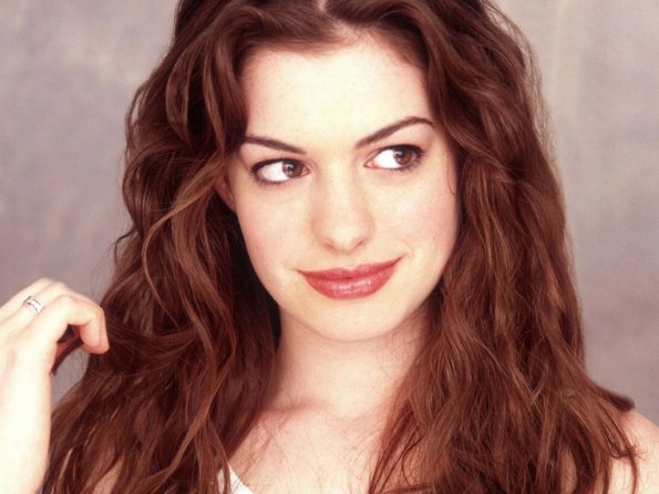 anne-hathaway-31