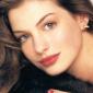 anne-hathaway-46
