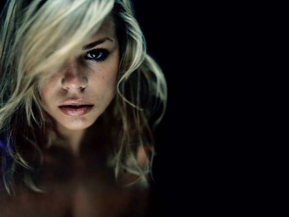 billie-piper-4