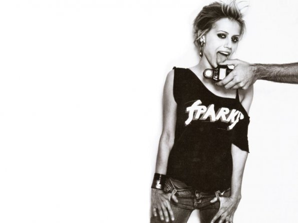 brittany-murphy-76