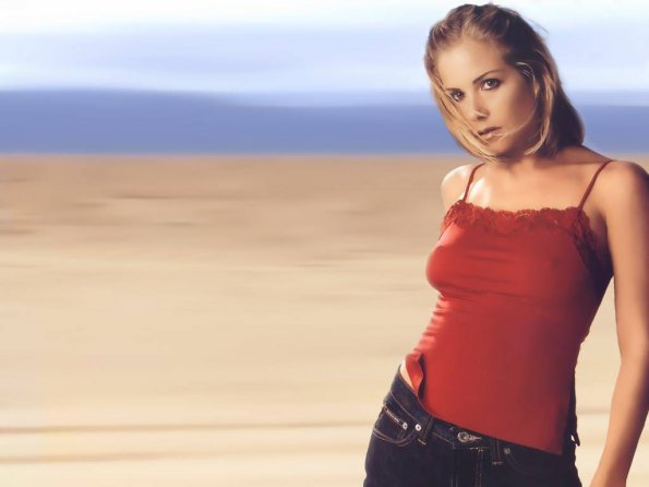 christina-applegate-44