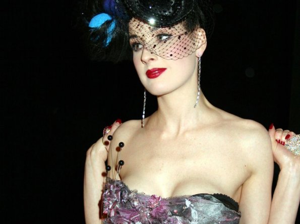 dita-von-teese-8
