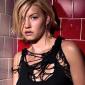 Elisha-Cuthbert-70