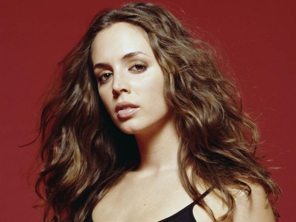 Eliza-Dushku-25