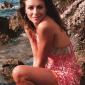 Elizabeth-Hurley-18