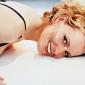 Elizabeth-Shue-10