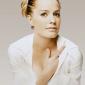 Elizabeth-Shue-11