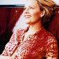 Elizabeth-Shue-12