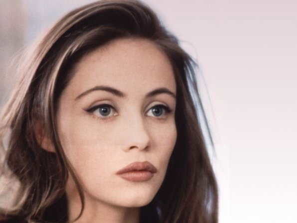Emmanuelle-Beart-28