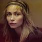 Emmanuelle-Beart-4