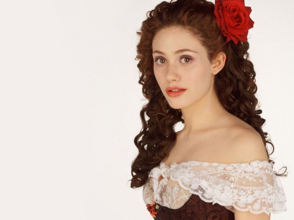 Emmy-Rossum-16