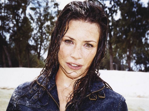 Evangeline-Lilly-28