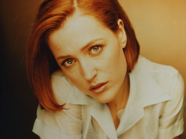 Gillian-Anderson-16