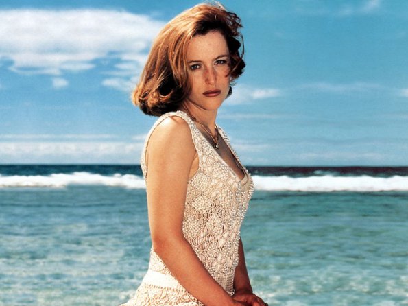 Gillian-Anderson-3