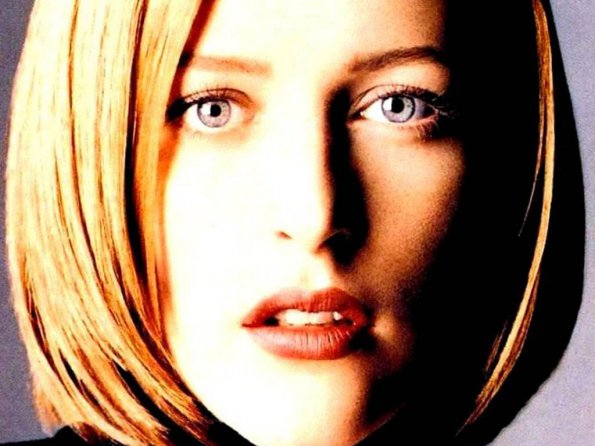 Gillian-Anderson-38