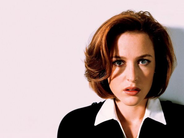 Gillian-Anderson-48