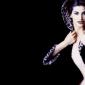 Gina-Gershon-32