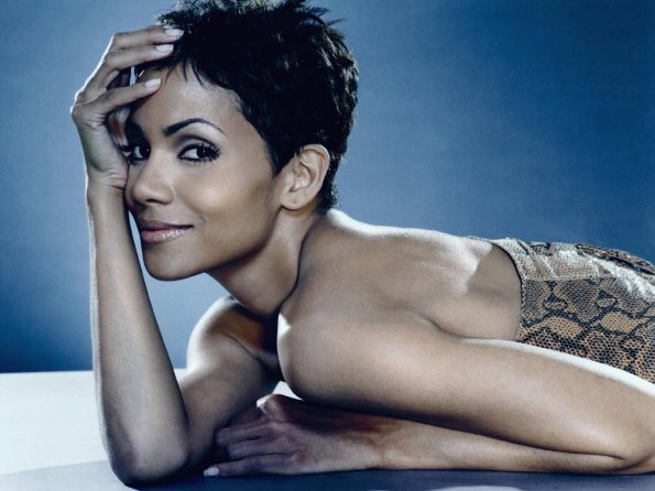 Halle-Berry-11