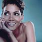 Halle-Berry-24