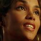 Halle-Berry-43