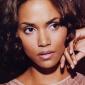 Halle-Berry-61