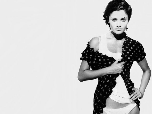 Helena-Christensen-4