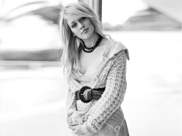 Hilary-Duff-13