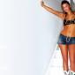 Holly-Valance-72