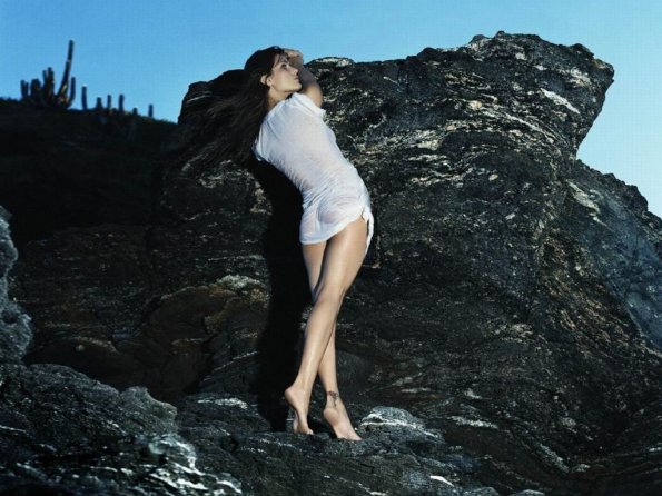 Isabeli-Fontana-14