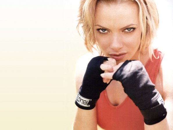 Jaime-Pressly-29