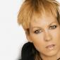 Jenna-Elfman-6