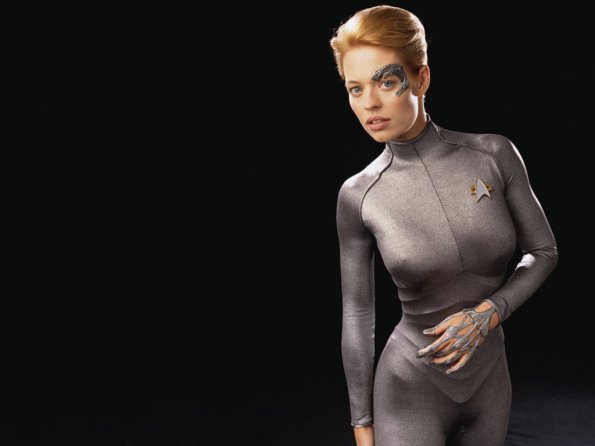Jeri-Ryan-11