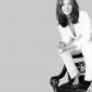 Jewel-Staite-13