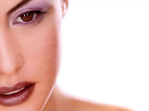 Josie-Maran-60
