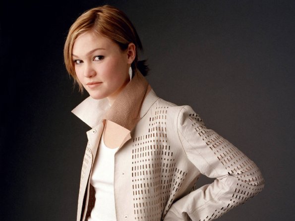 Julia-Stiles-22