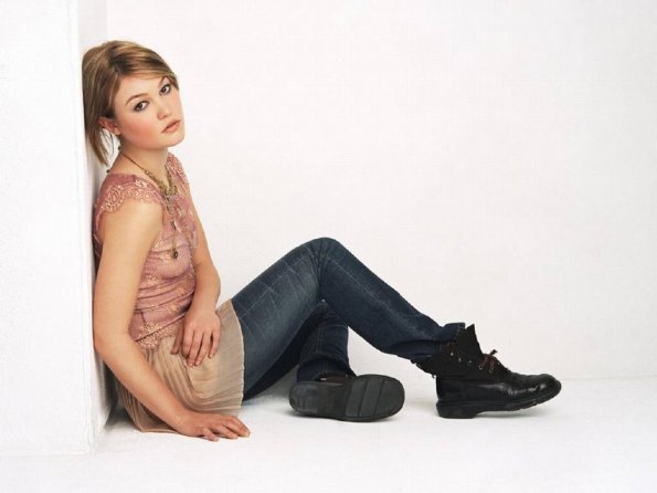 Julia-Stiles-26